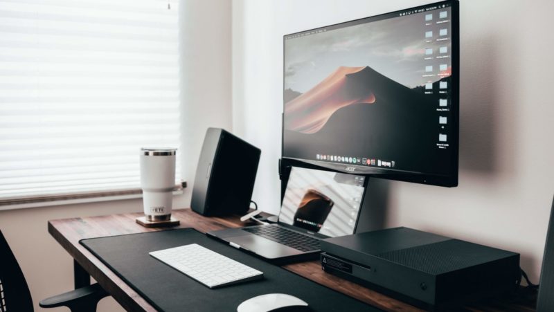 【初心者】モニターアームの取り付け方法【失敗しない選び方】 よし研